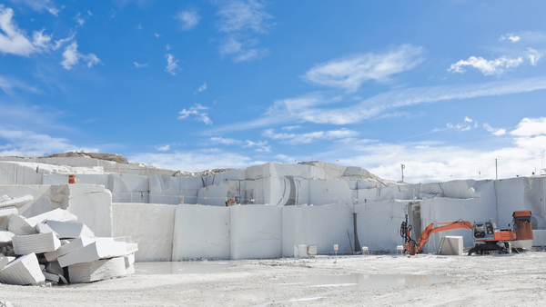 Qual Regime adotar para lavra de Rochas Ornamentais: Licenciamento ou Pesquisa?